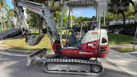 2020 TAKEUCHI TB235-2R