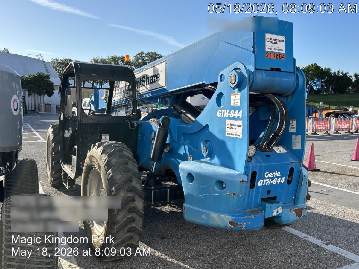 2022 GENIE GTH-844