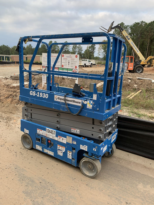 2020 Genie GS-1930 Fixed rails with chain entry gate - Pre A92.20