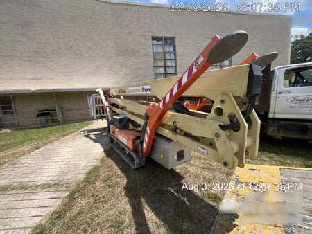 2017 JLG X770AJ