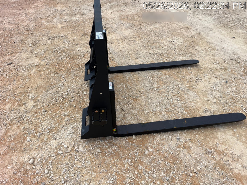 2026 ARROW MATERIAL HANDLING 48" Pallet Forks - Arrow