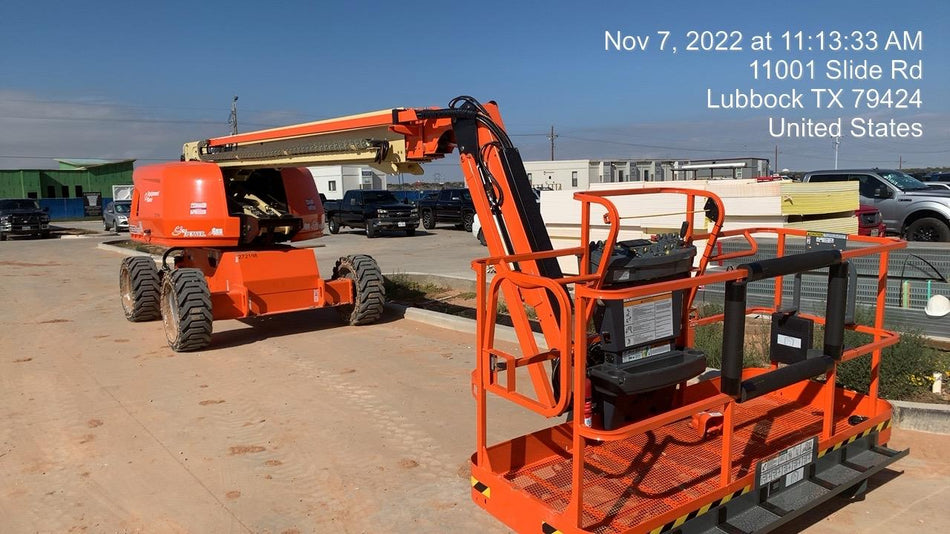 2022 JLG 660SJ