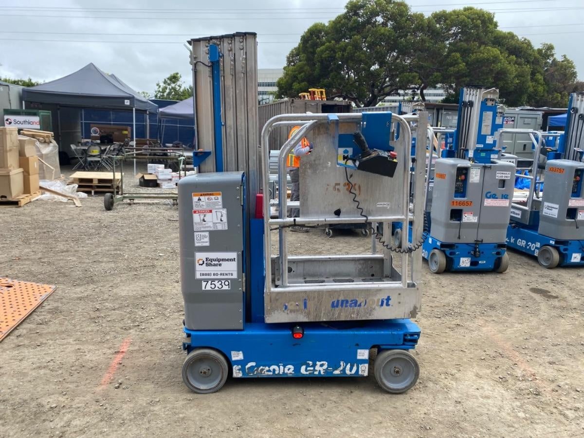 2018 GENIE GR-20