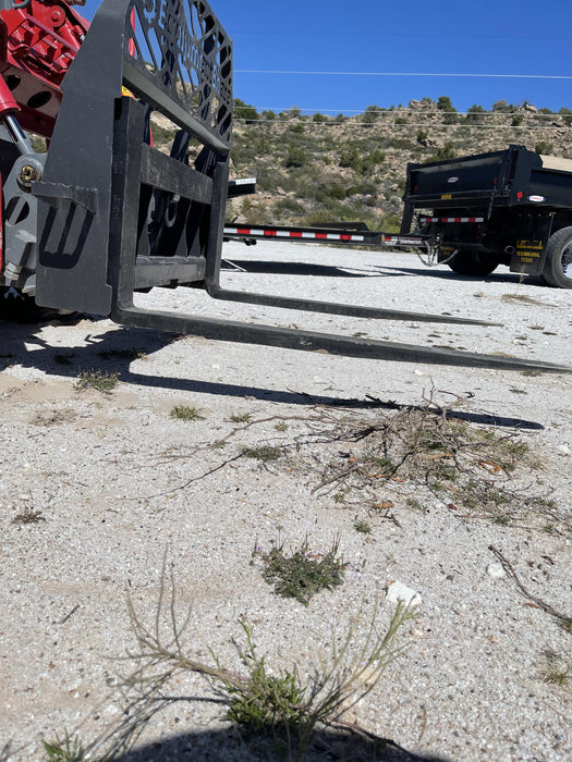 2021 PALADIN 48" Pallet Forks - Paladin