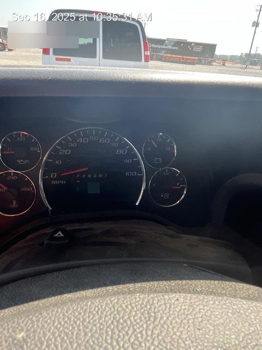 2025 CHEVROLET Express Van - Rental