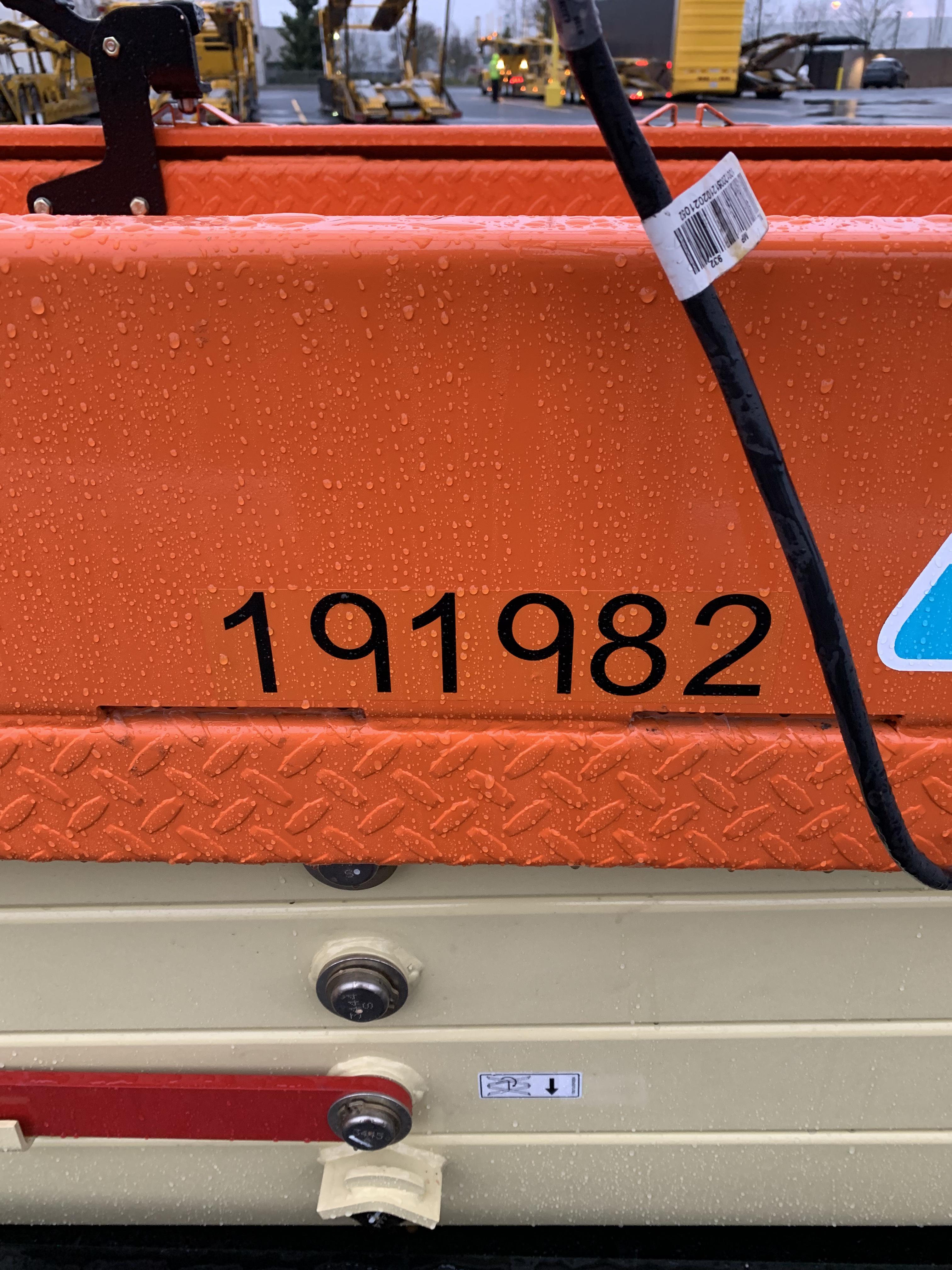 2021 JLG ES1932