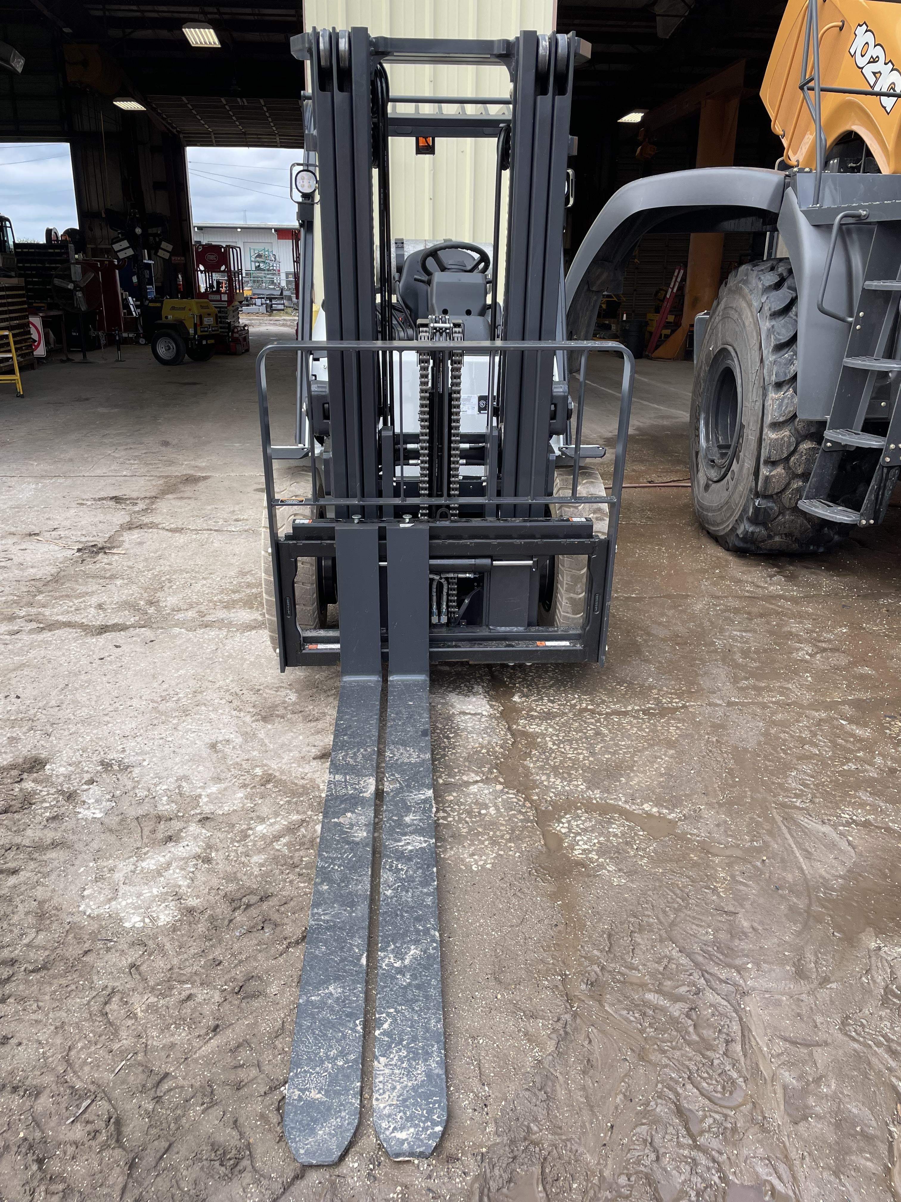 2022 UNICARRIER PF80N