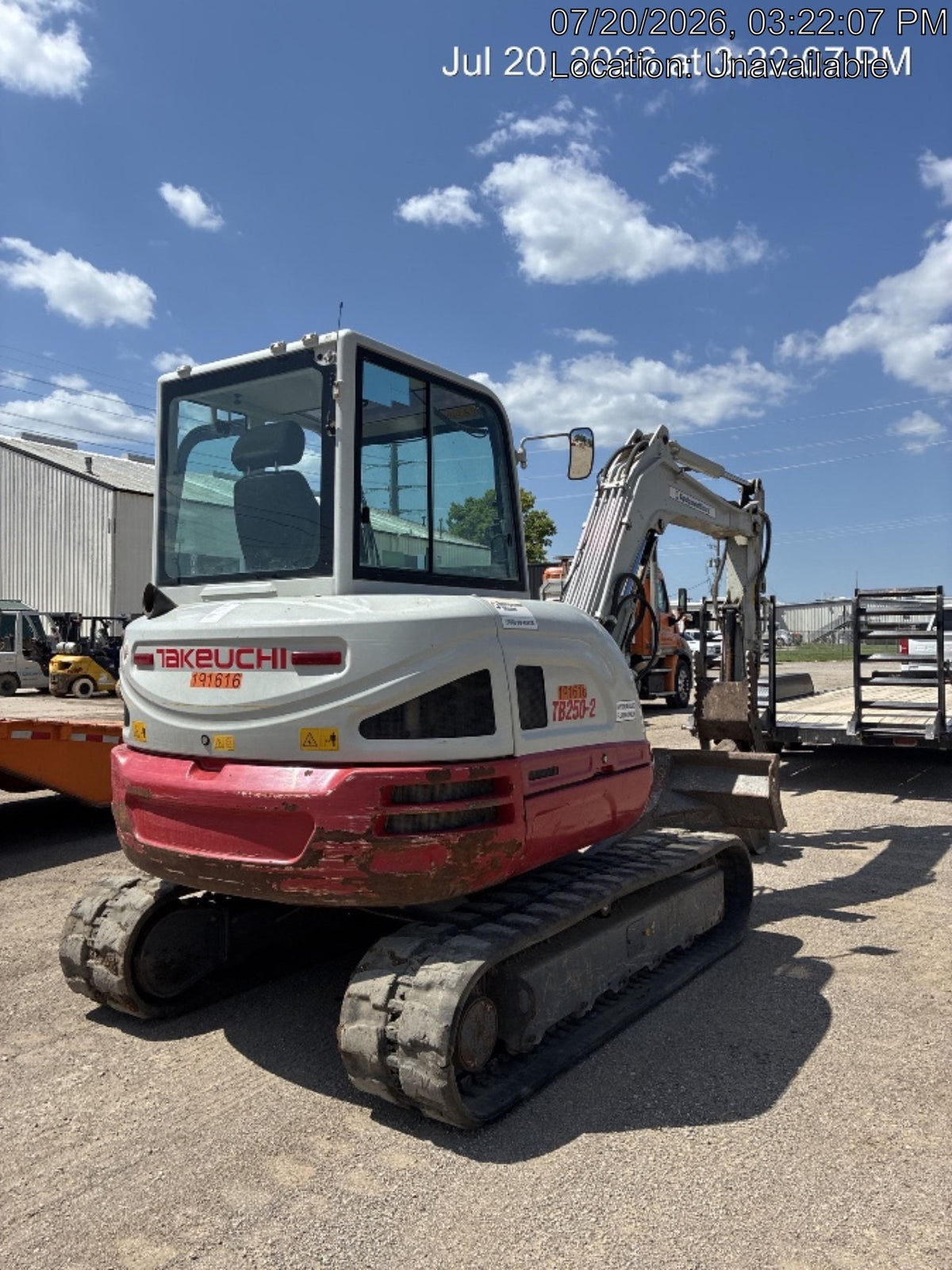 2021 TAKEUCHI TB250-2C
