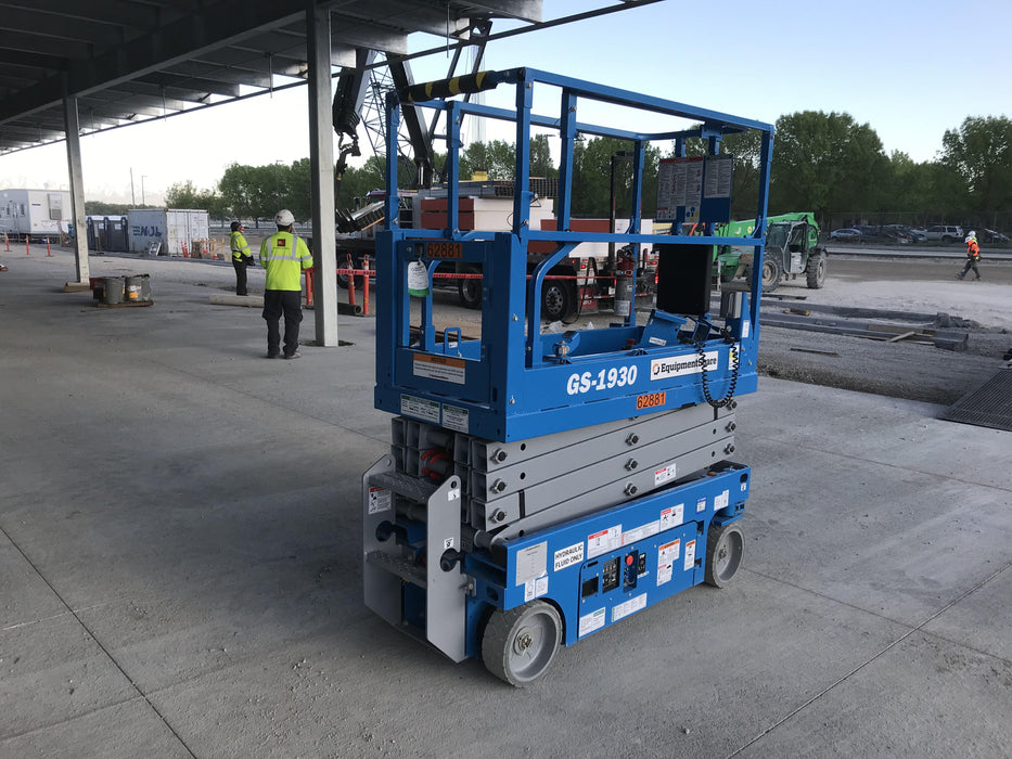 2020 Genie GS-1930 Solid Non Marking Tires, Beacon, Folding rails with half height swing gate