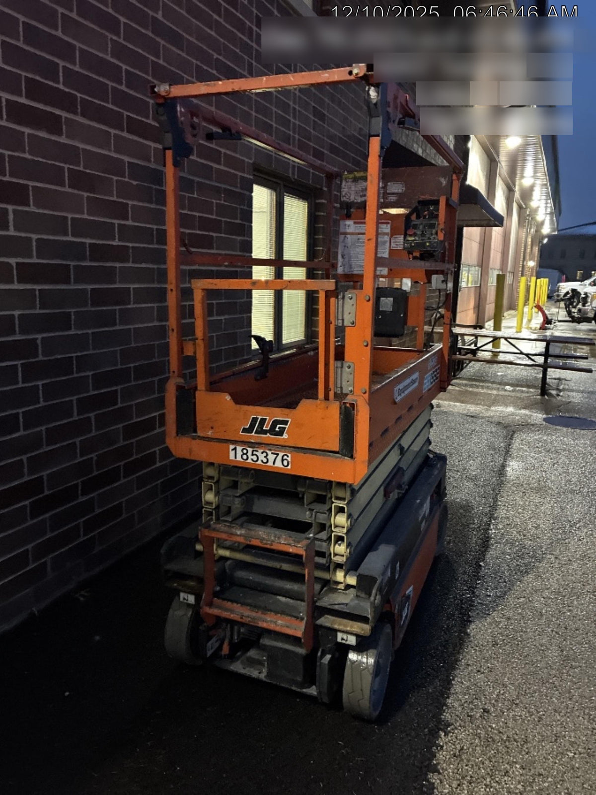 2021 JLG ES1932