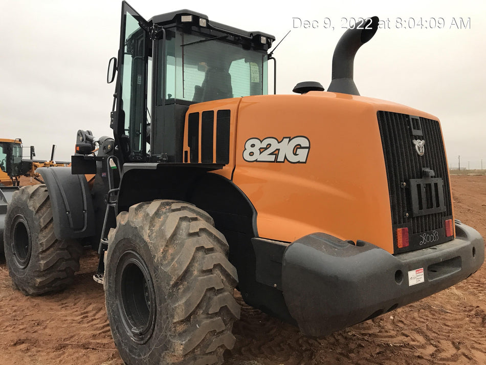 2023 CASE 821G