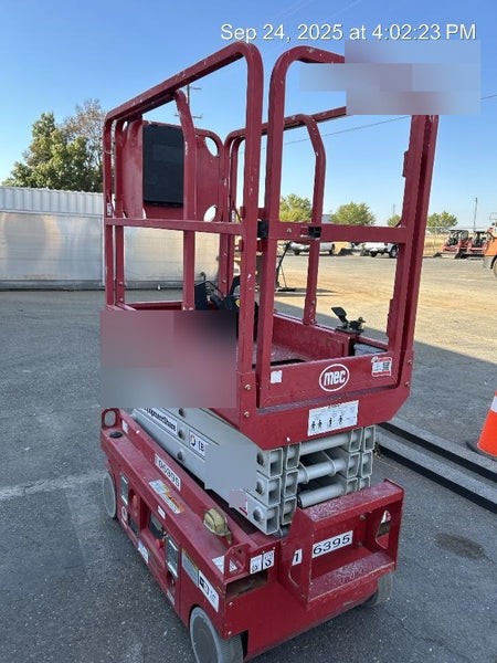 2020 MEC 1330SE Solid NM Tires, Steel Swing out Doors, LCS, Beacon, 900W Inverter