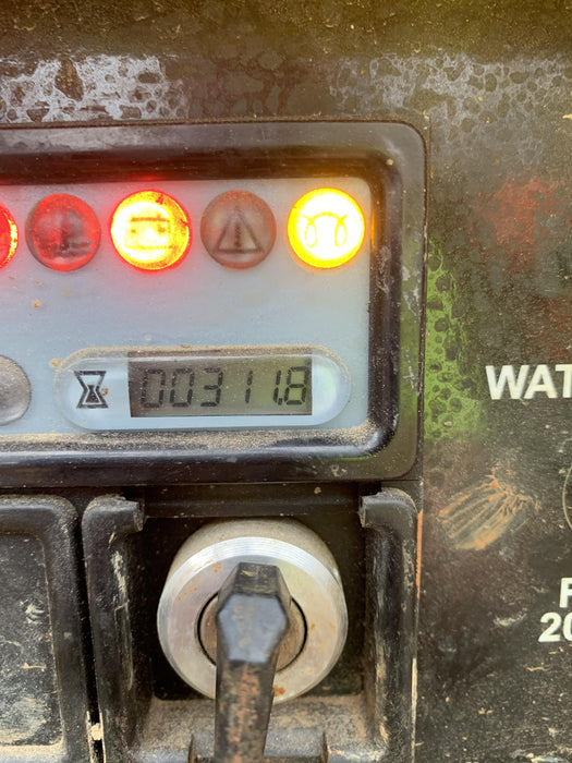 2021 Vac-Tron LP573XDT Kohler Diesel, 500 Gallon Debris Tank w/ Hydraulic Tilt, two (2) 100 Gallon Water Tanks, Low Profile Torsion Axles (12,000 GVWR)