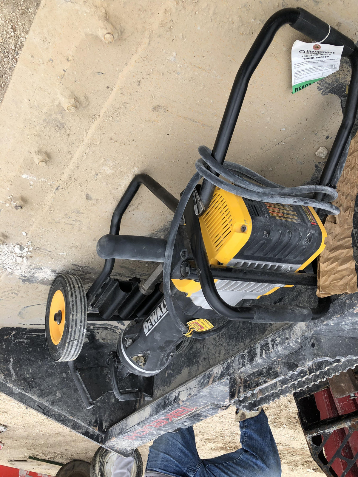 2020 DEWALT D25980K