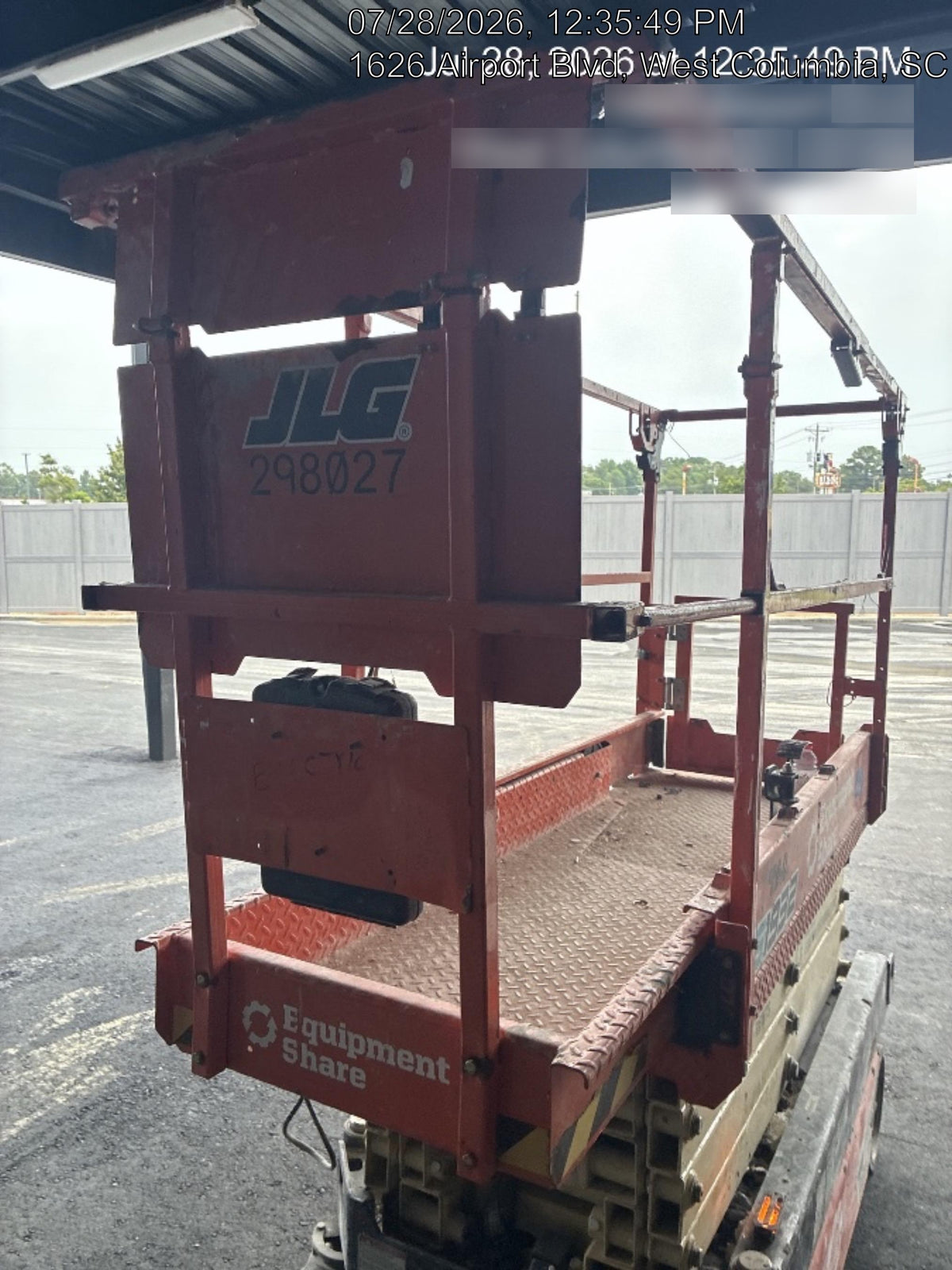 2023 JLG ES1932