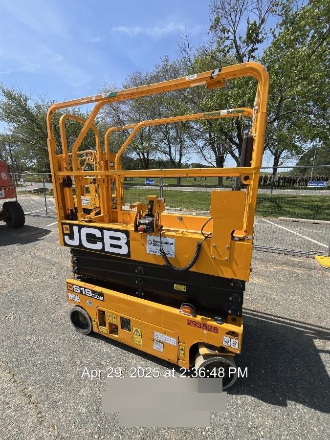 2023 JCB S1930E