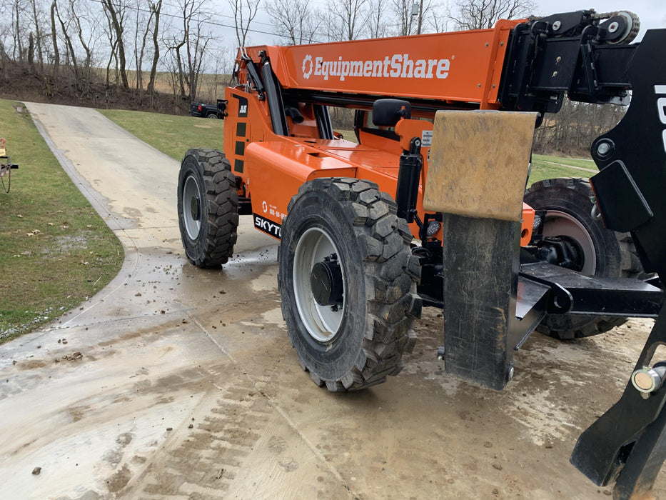 2022 SKYTRAK 10054