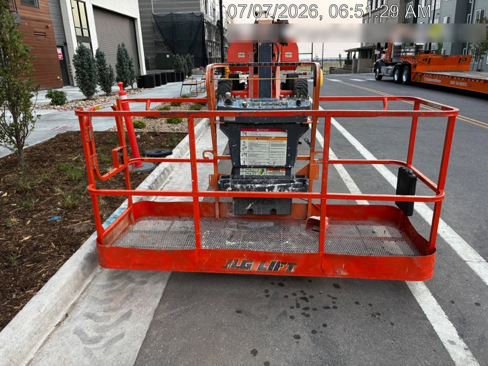 2022 JLG 860SJ