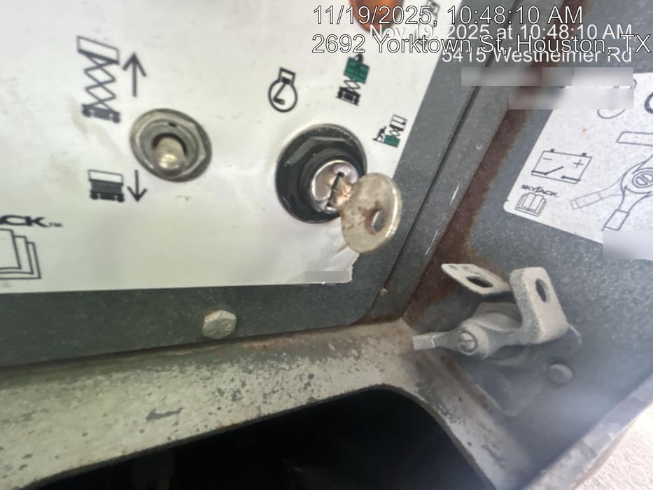 2017 SKYJACK SJ6832 RT