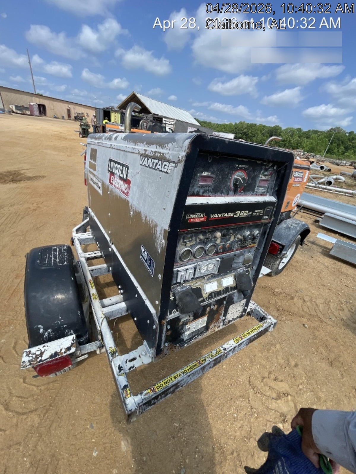 2019 Lincoln Electric Vantage 322 Welder Ready-Pak 3, Two wheel trailer, Fender and Light kit, Cable Rack