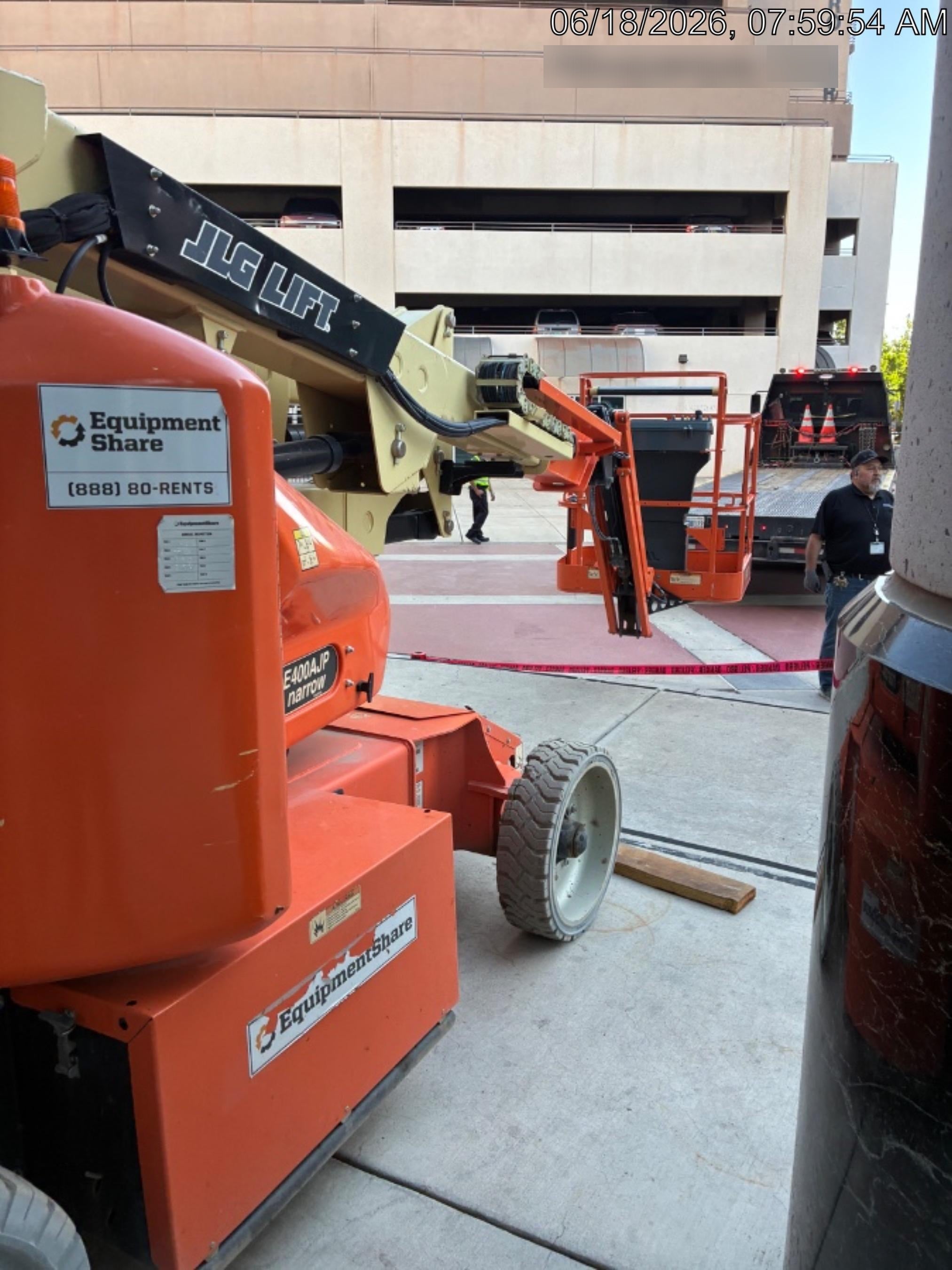 2019 JLG E400AJPN