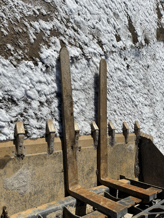 2021 PALADIN 48" Pallet Forks - Paladin