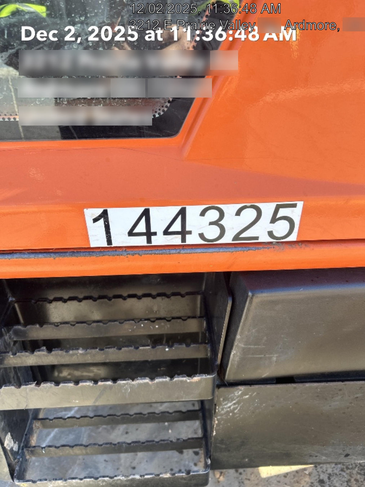 2021 JLG 1732