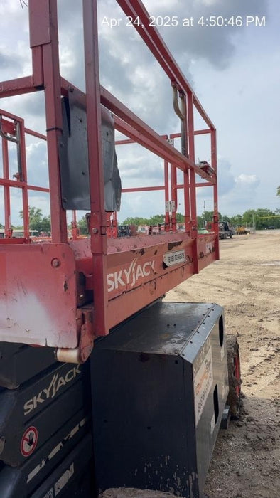 2017 SKYJACK SJ6832 RT