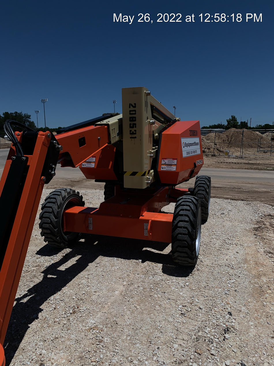 2022 JLG 340AJ