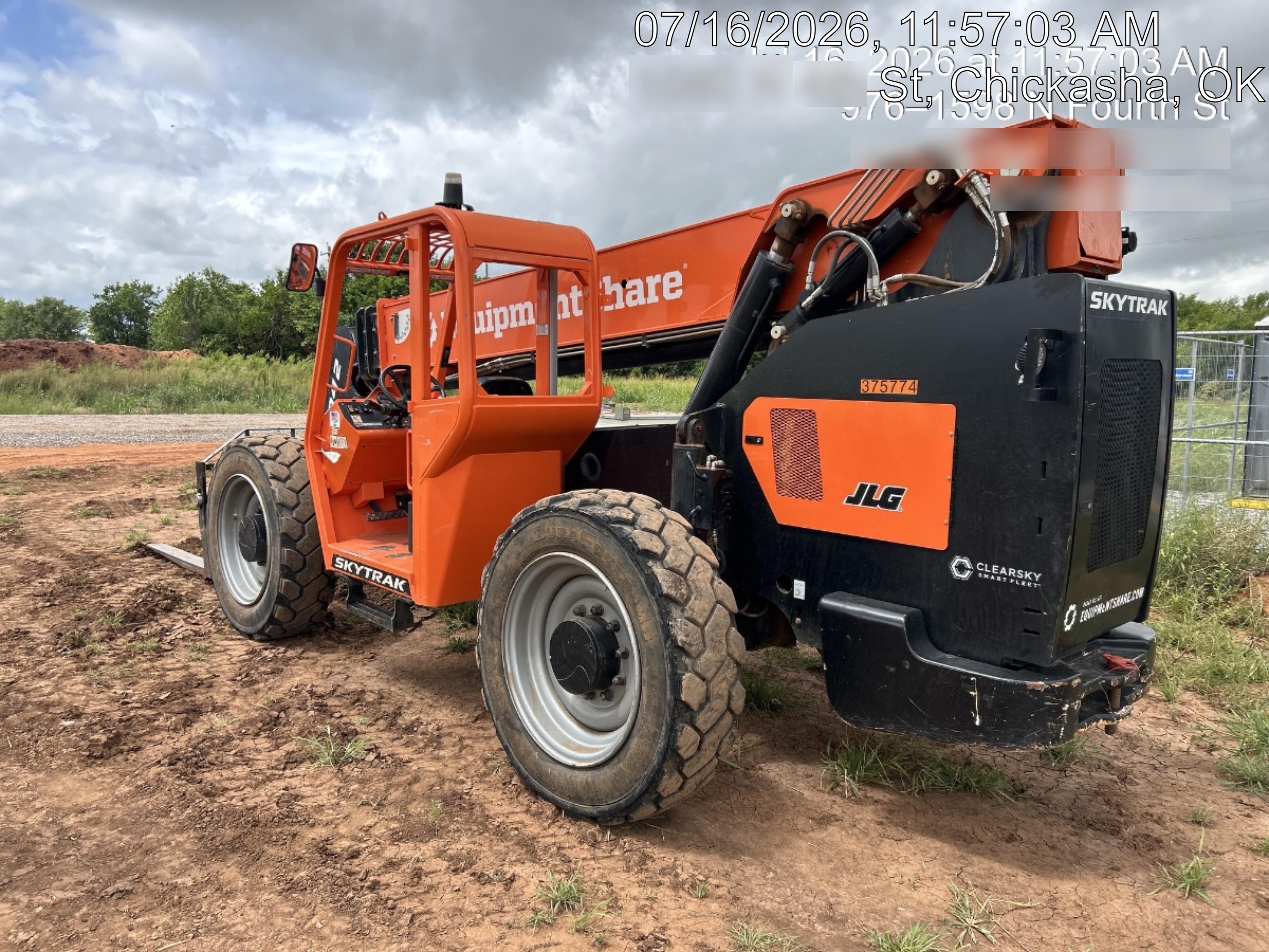 2023 SKYTRAK 8042