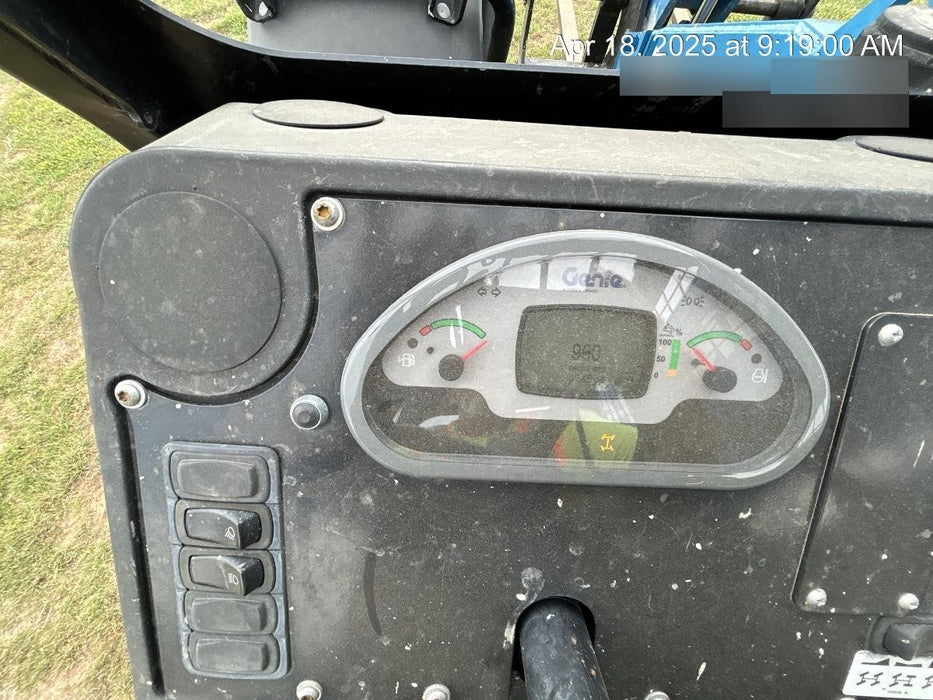 2018 Genie GTH-636 GTH-636 w/Open ROPS, Solid Tires, beacon/work lights, 48" carriage/forks