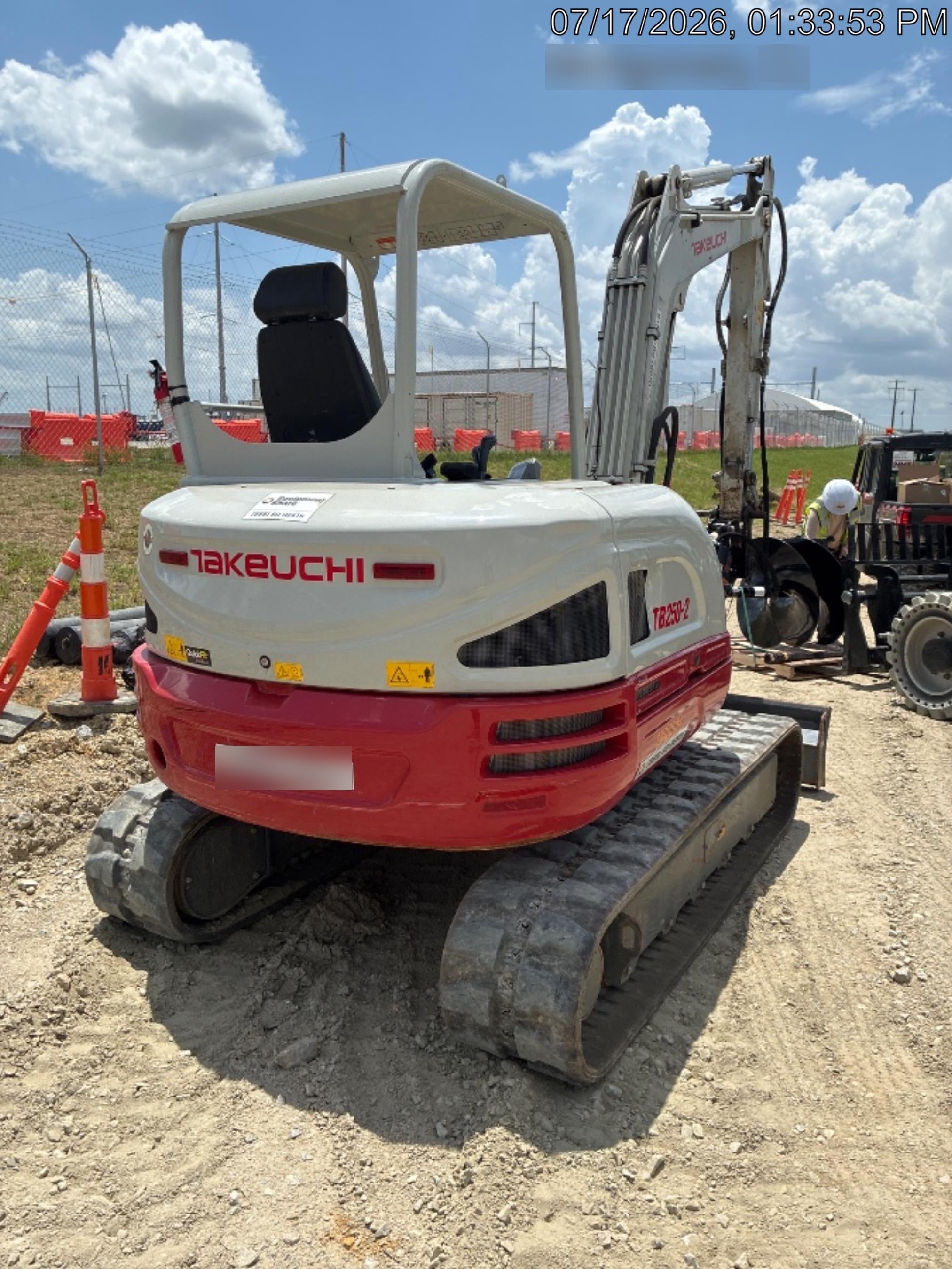 2024 TAKEUCHI TB250-2R