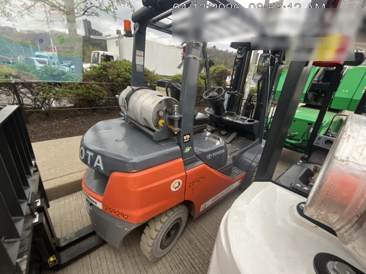 2022 TOYOTA 50-8FGU25