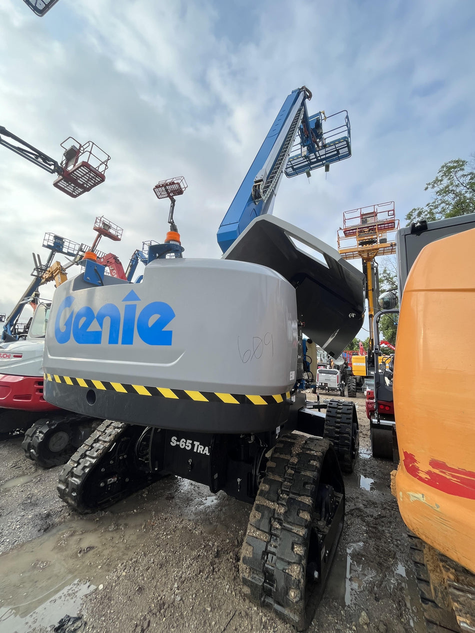 2023 GENIE S-65 TRAX
