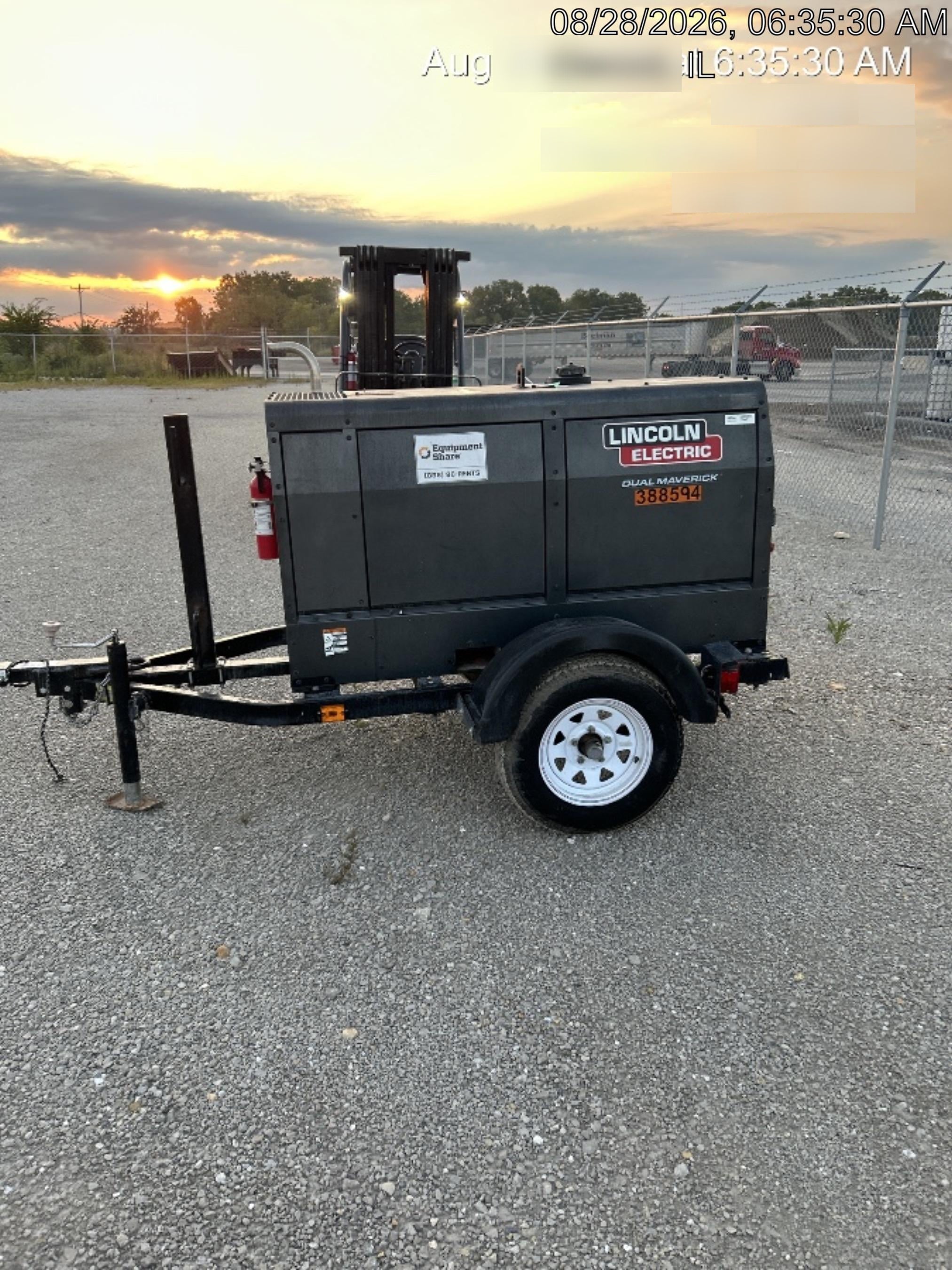 2024 Lincoln Electric Dual Maverick 200/200X Ready Pak 3, Includes Trailer, Cable Rack, Fender Light Kit K4382-1-RP3