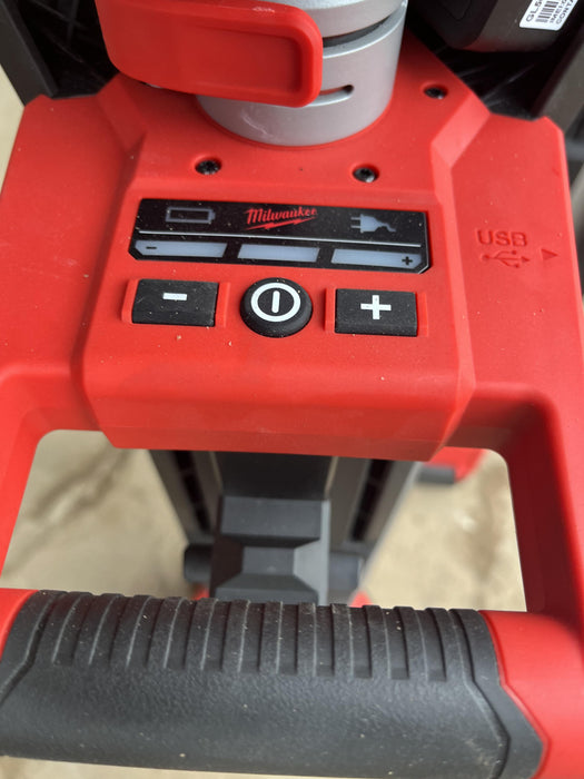 2022 MILWAUKEE 2136-20