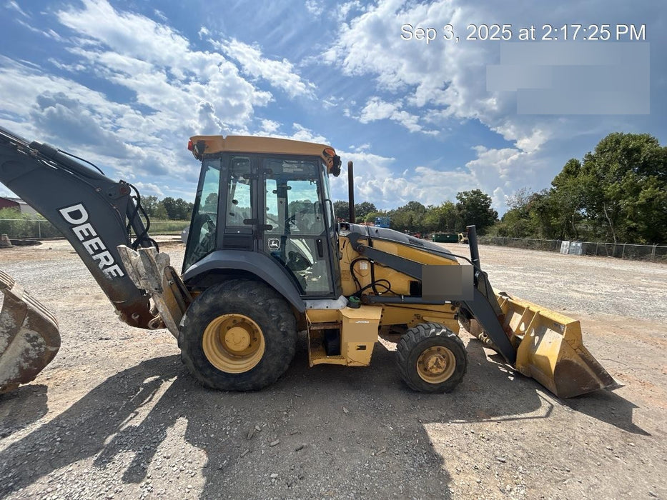 2019 John Deere 310LEP - Extendable Stick 4WD, Enclosed Cab w/Heat, AC , Extendable dipper, ISO Controls, Rear Auxiliary Hydraulics, Manual QC, Buckets: 12”, 18”, and 24”, 5yr / 5,000hr Extended Powertrain and Hydraulics