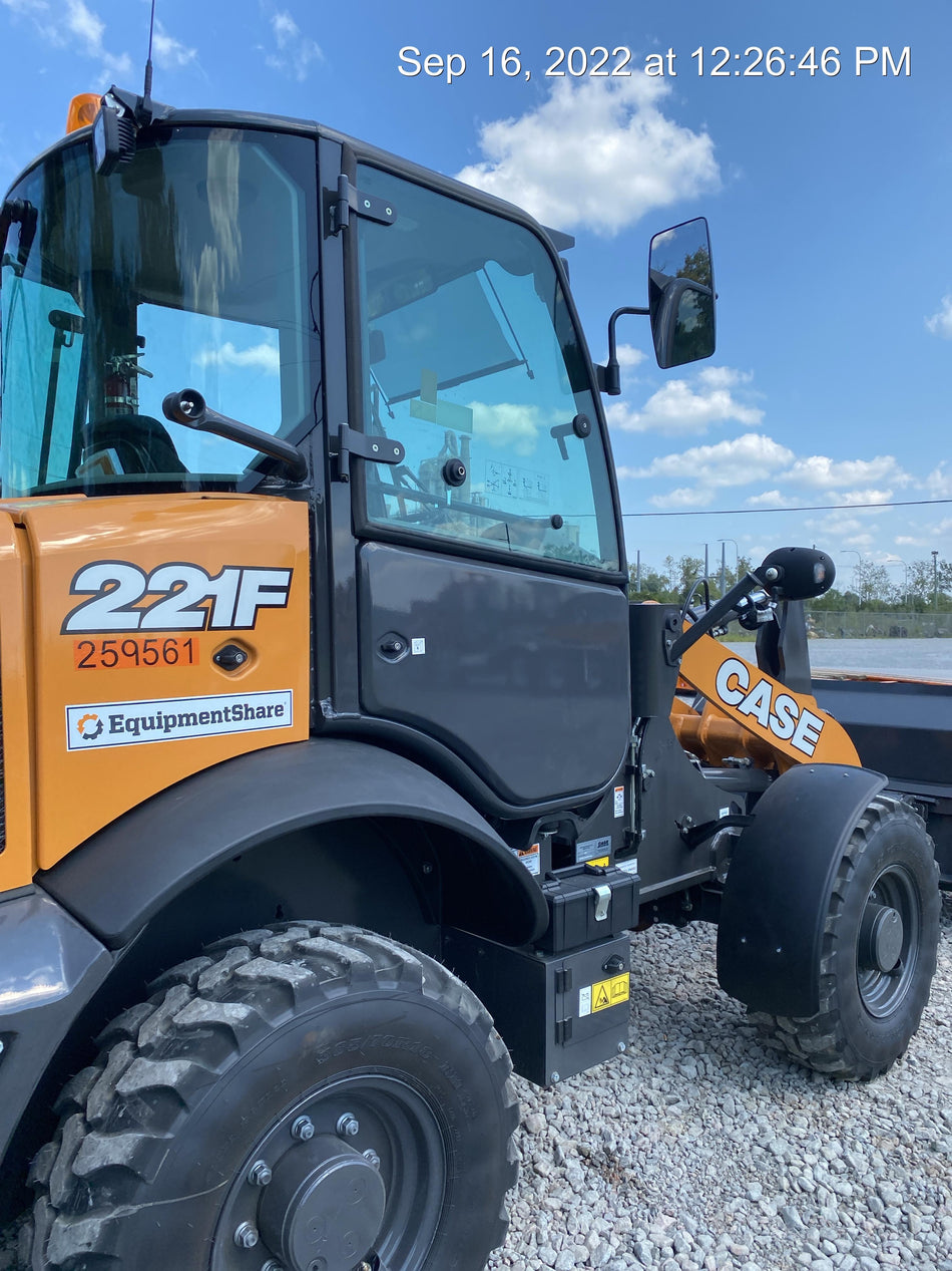 2022 Case 221F Cab/Heat/Air, CWK, Hydraulic Coupler, LED Worklights