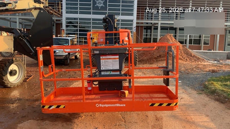 2025 JLG 660SJ