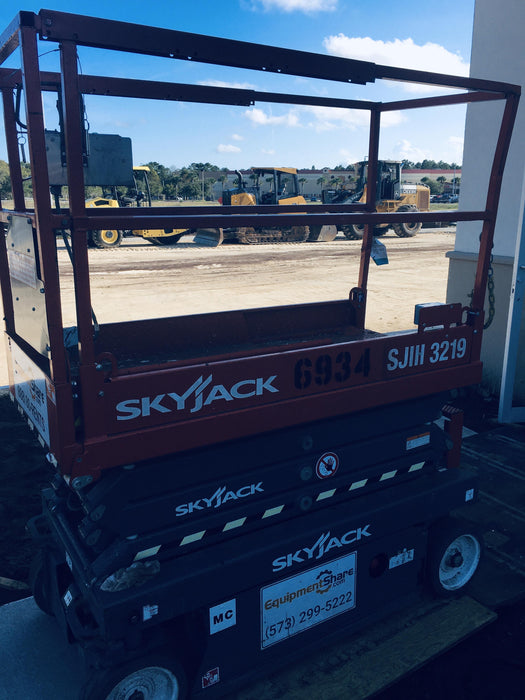 2018 SKYJACK SJIII-3219