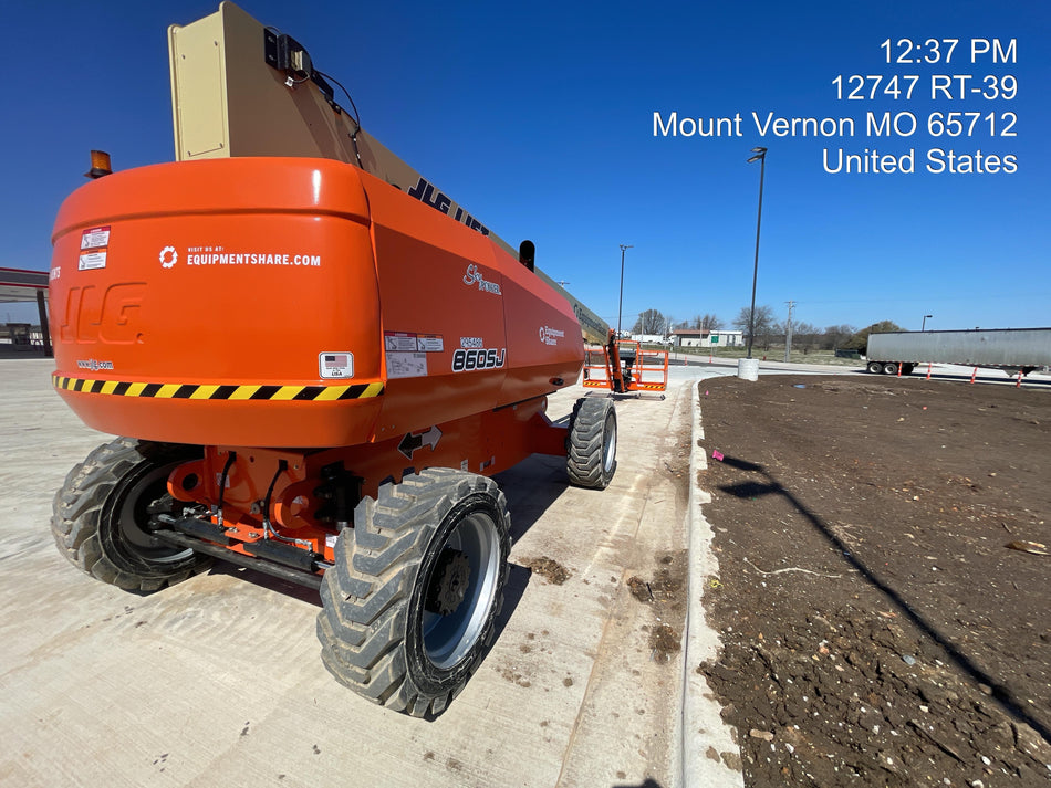 2023 JLG 860SJ