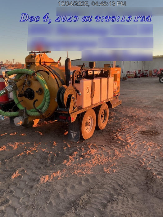 2022 VAC-TRON LP573XDT