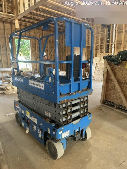 2019 Genie GS-1930 Fixed Rails with Chain Entry