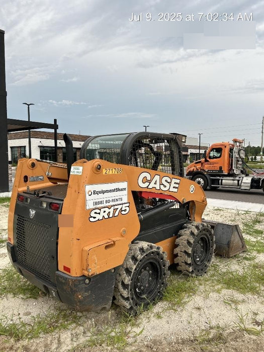 2019 CASE SR175