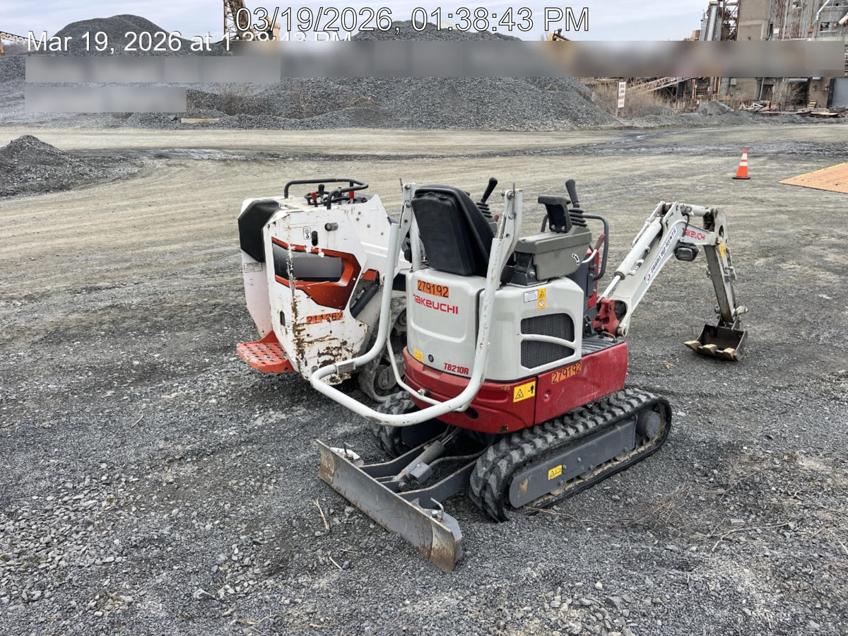 2022 TAKEUCHI TB210R