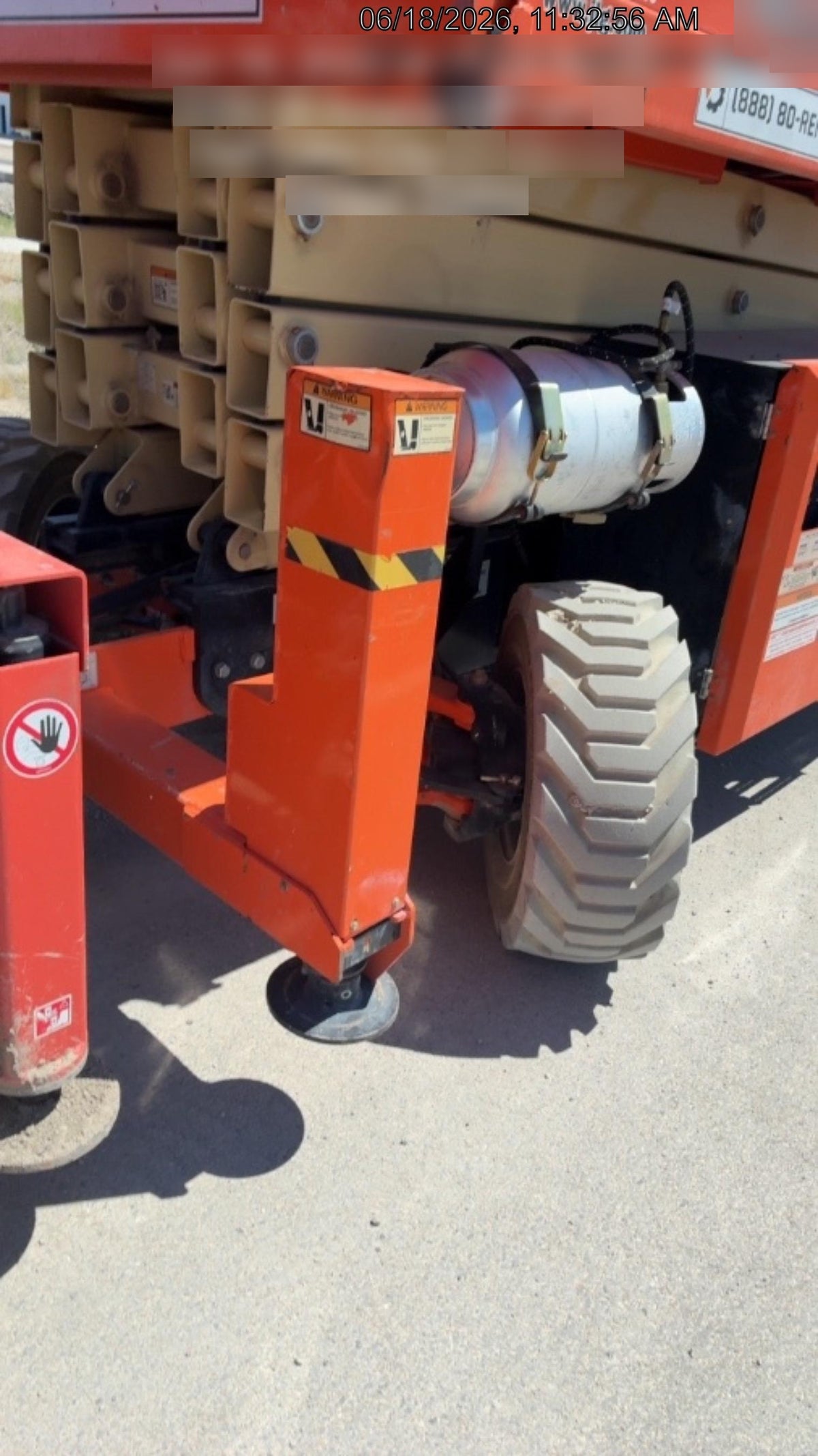 2020 JLG 430LRT