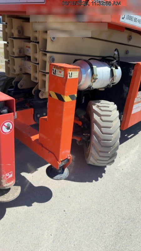 2020 JLG 430LRT