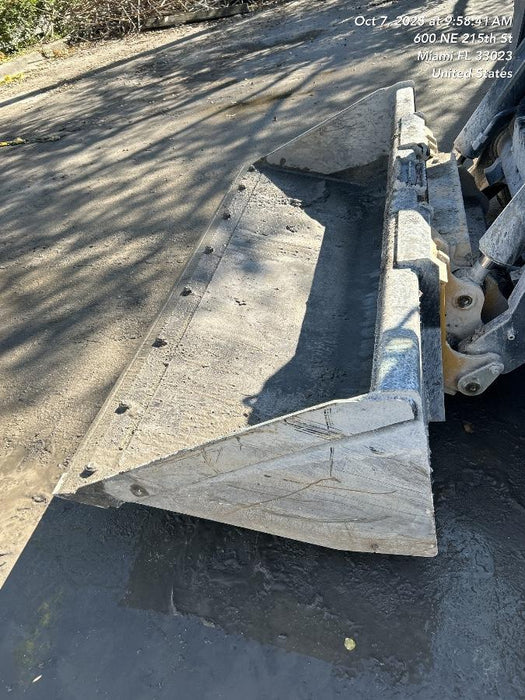 2025 JOHN DEERE 84" Bucket - John Deere