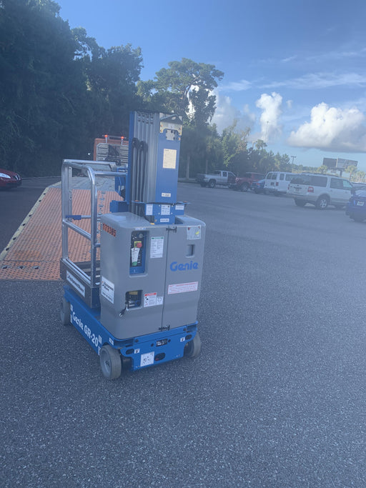 2021 GENIE GR-20