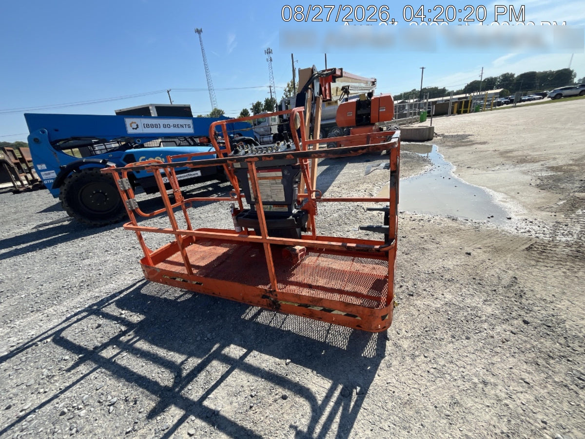2023 JLG 860SJ